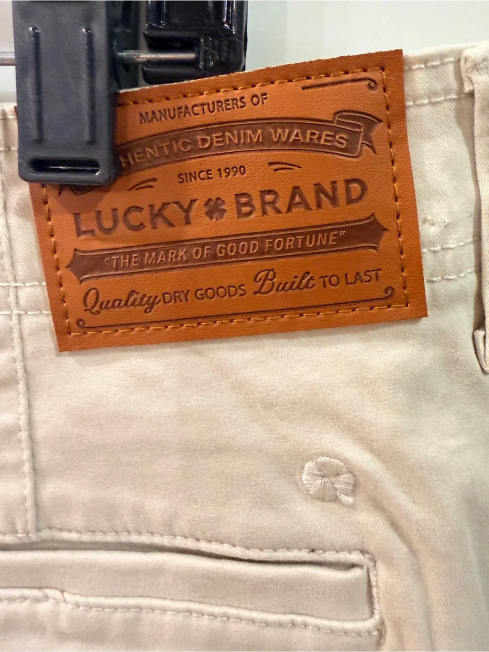 Lucky Brand Men’s Cream Stretch Chino Shorts Size 36 NWOT